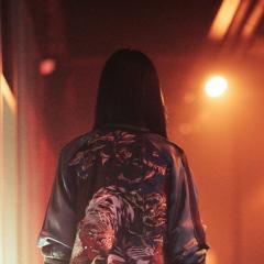 左轮手枪 - 54ogLchvf2HAKXzLUfiElZ8OWza.jpg