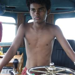 浮俘 - yaVebn7o25xK63mCc92WF2VmDrv.jpg
