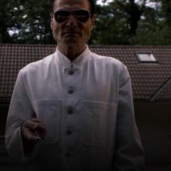 人体蜈蚣 - xNkiCNlIT6jZ1HXzG3wBXBxP6UQ.jpg