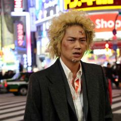 新宿天鹅2 - plaES0ESdBPTtrk3YDSKakhAaZF.jpg