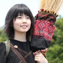 魔女宅急便 - 2c4uP7UctcVvadZW9PUAu6osxVN.jpg