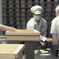 鹈鹕面包店 - jHtKmJ8V04j1f6BZXV5tnyuC6va.jpg